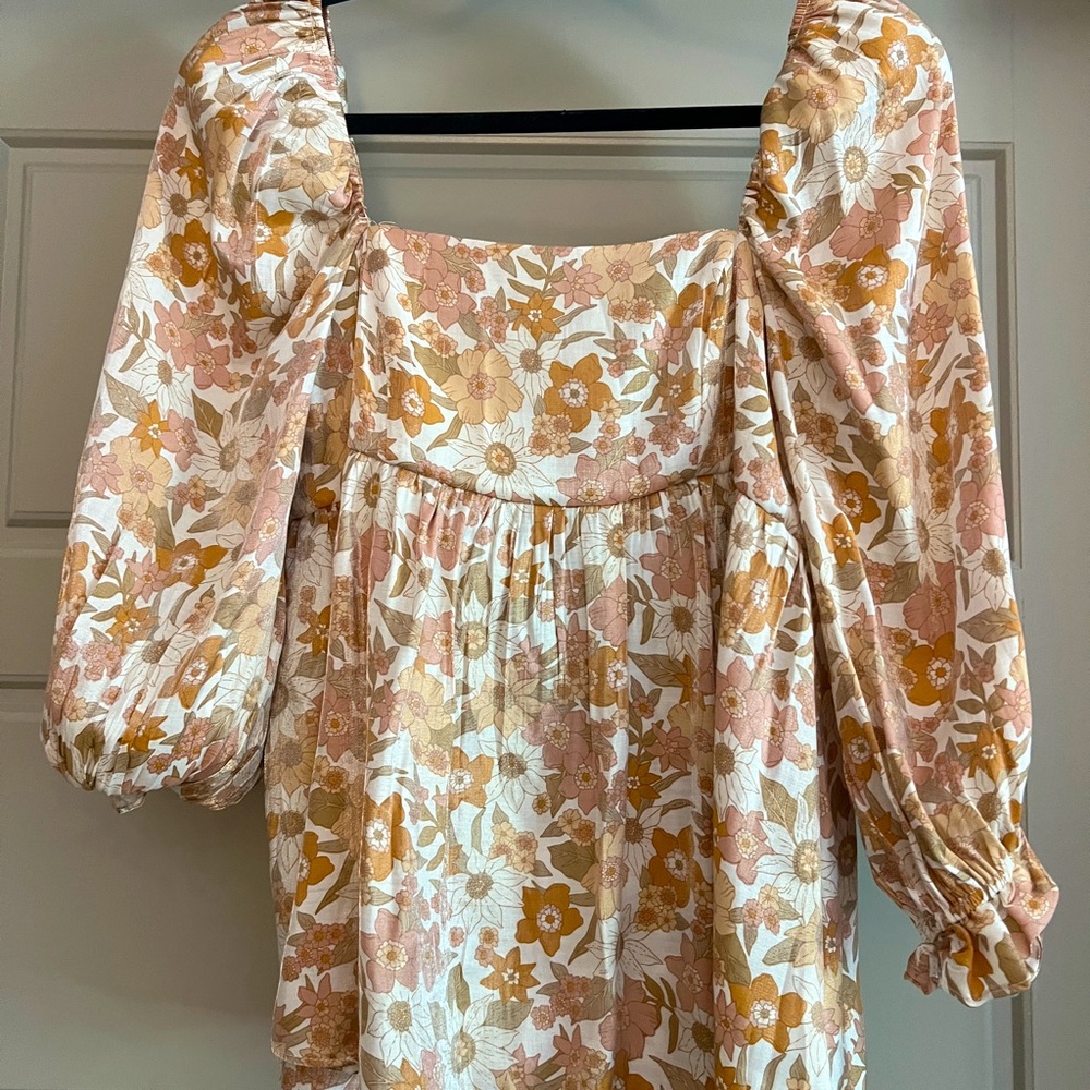 Storia Flower Pattern Square Neck Top